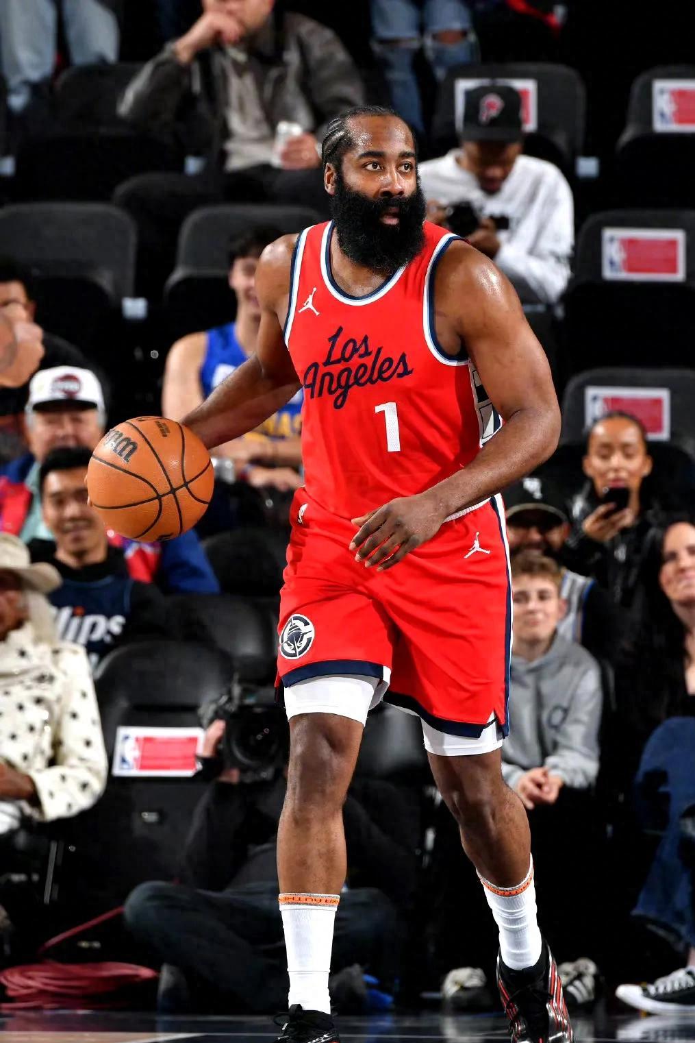 快船队惨败后更衣室爆发冲突，主帅回应，浏览一切应用以下.的简单介绍-爱游戏数字互动