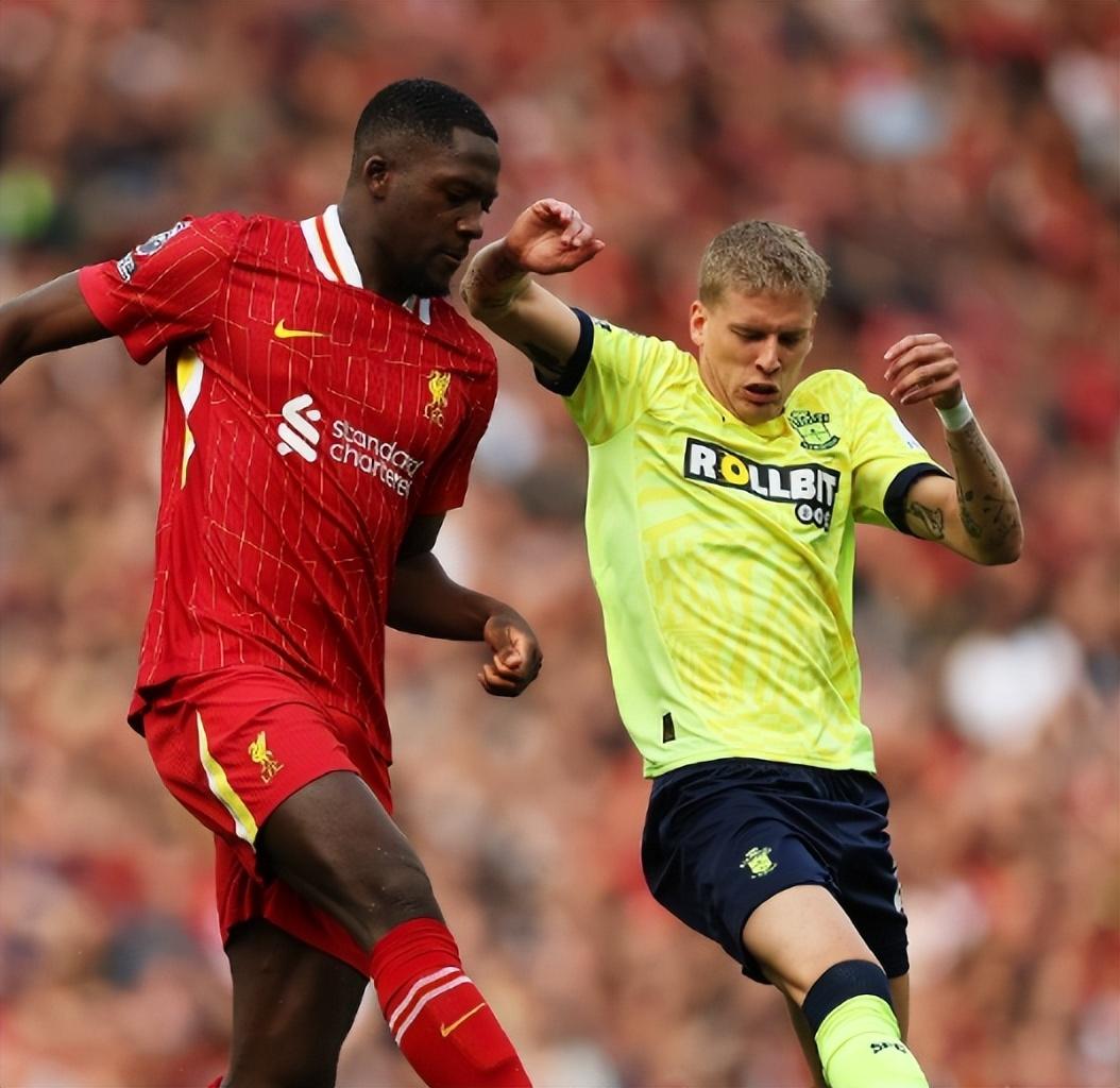 包含萨拉赫迎来十赛季出色发挥，利物浦观众热烈欢呼！的词条-爱游戏升级体验