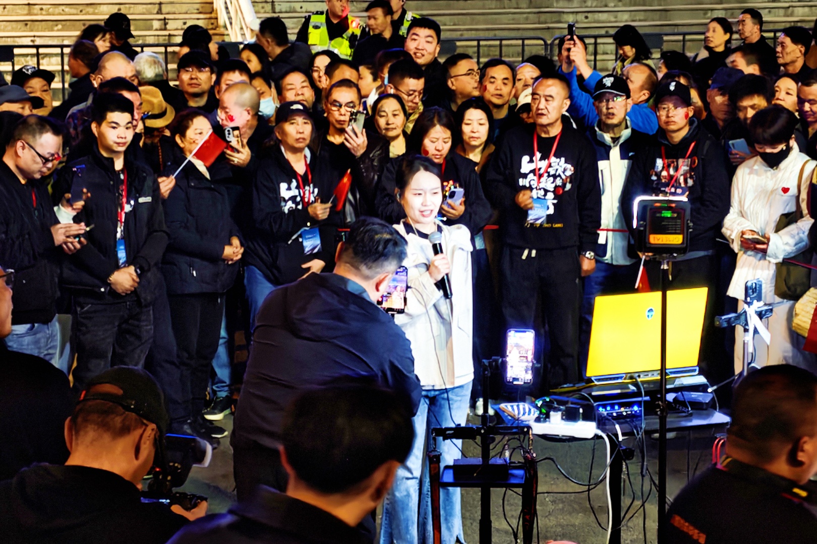 包含TheShy重返赛场，反败为胜首场状态出色，MAD观众沸腾！的词条-爱游戏官方平台